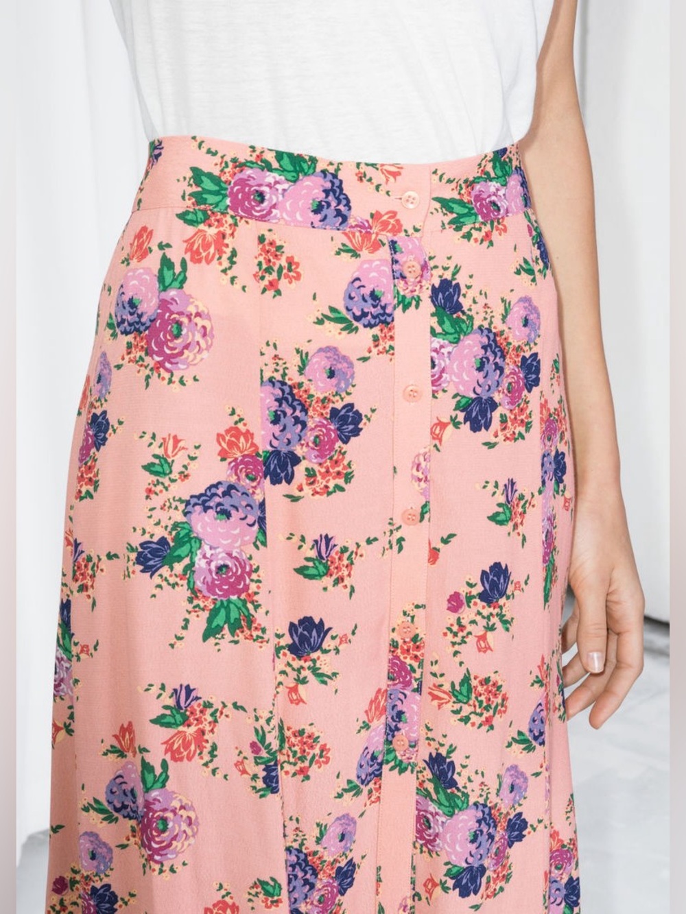 & Other Stories Peach Floral A-Line midi Skirt - Picture 2 of 9